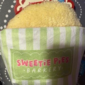 Bark Sweetie Pies Dog Toy - Yellow and Green